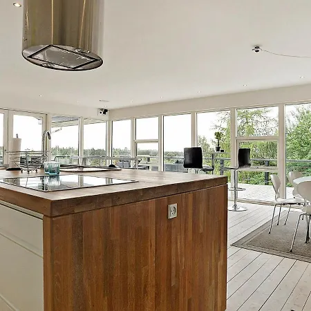 Four-bedroom In 7 بيت للعطل *